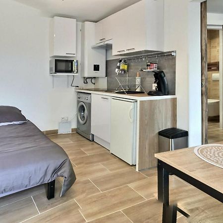Bleu Lavande - Coquet Appartement Ambiance Village Istres Buitenkant foto